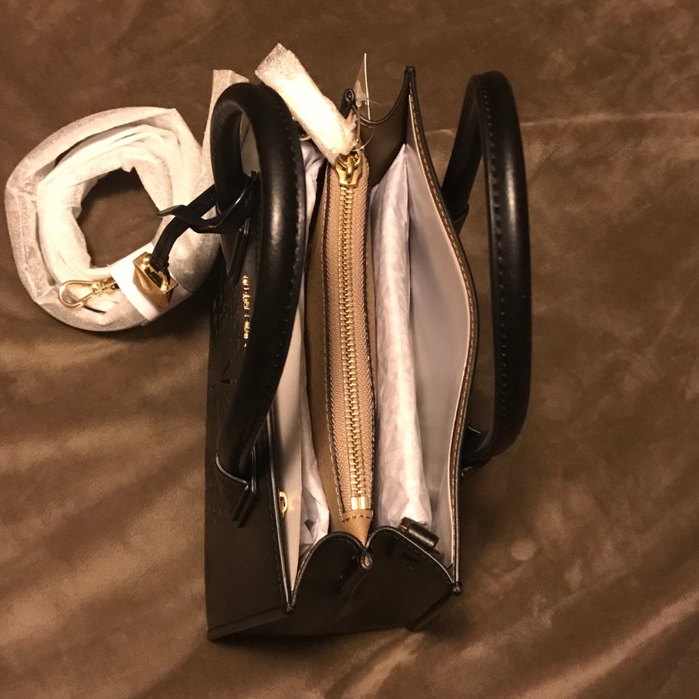 Michael Kors - MK - Black handbag - Picture 3 of 8